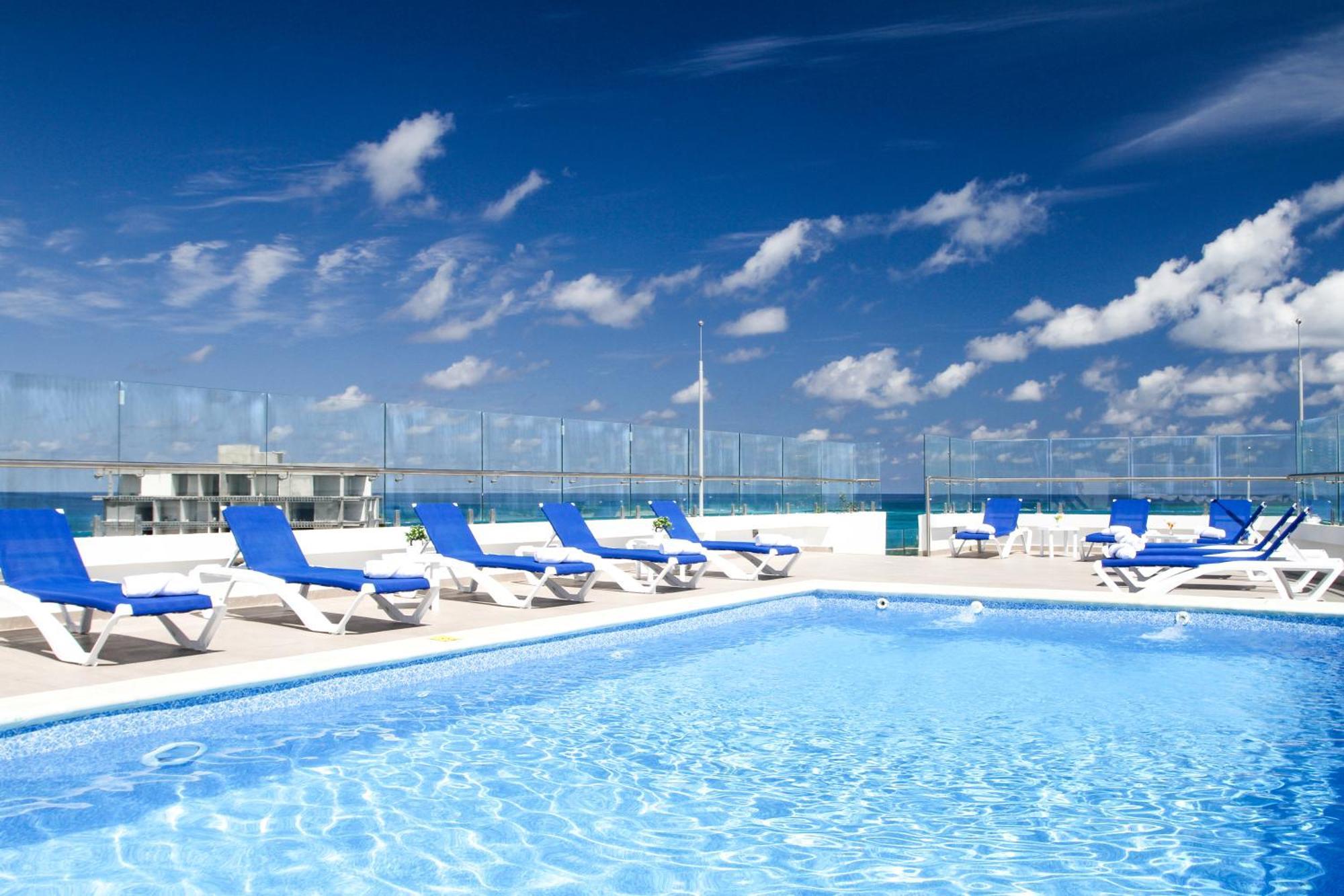 Azure Lofts & Pool Hotel San Andrés Exterior photo